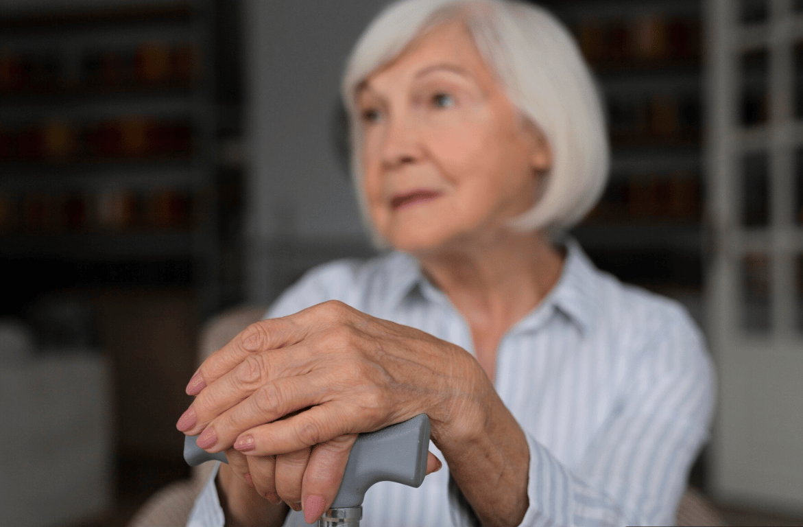 Для жінок постарше краще обрати світліші відтінки