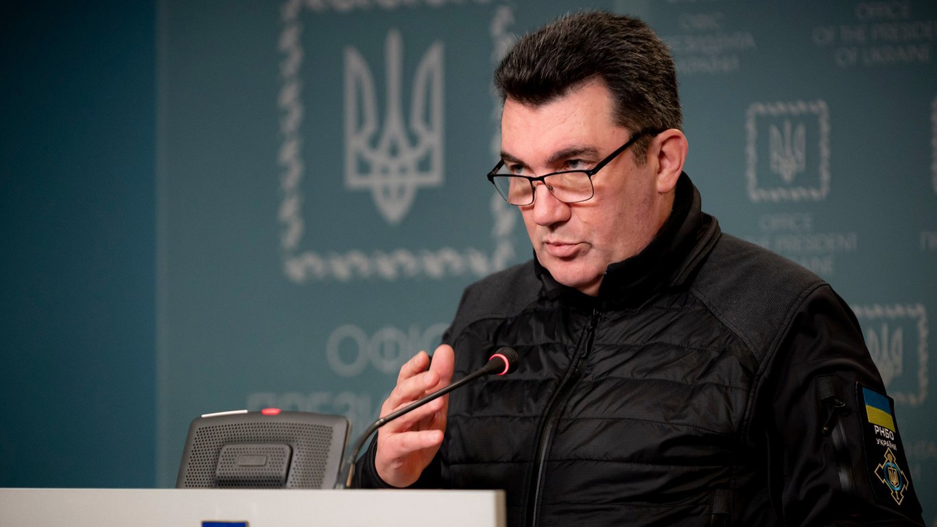 Данилов указал на проблему, которая заставляет россию искать военную помощь за границей