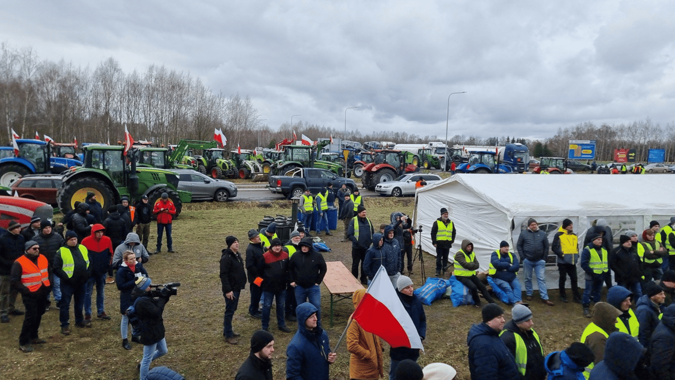 Польські фермери хочуть заблокувати ще два КПП на кордоні з Україною