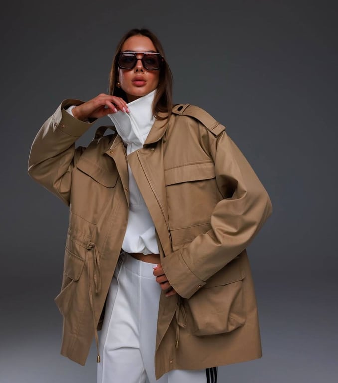 Об'ємний тренч буде в моді цієї весни