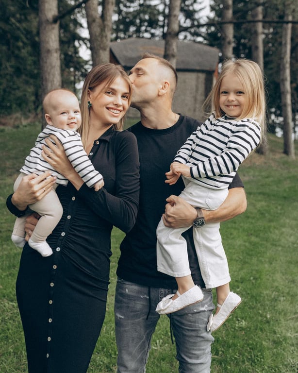 Максим Михайлюк з родиною