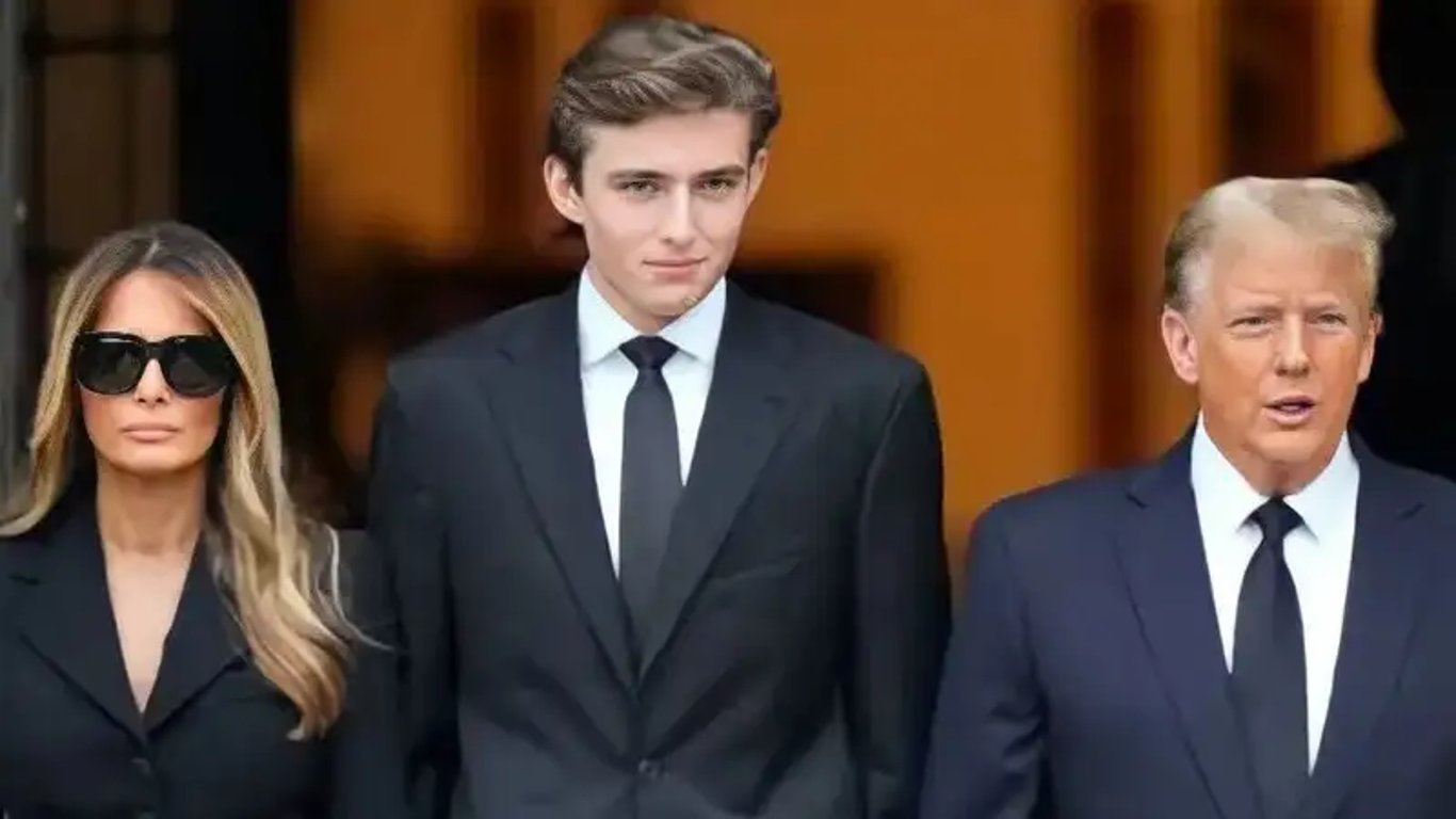 Barron Trump — Will he follow in Donald Trump's footsteps - 250x140