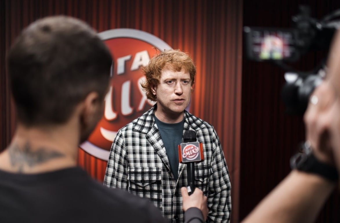 Стало известно имя нового ведущего спецсезона "Лиги Смеха" - фото 2