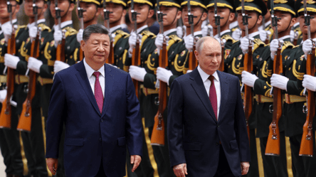 Си Цзиньпин встретил Путина в Пекине с церемонией и оркестром - 285x160