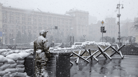 Снег с дождем и порывами ветра: какой прогноз ожидает украинцев на завтра - 285x160