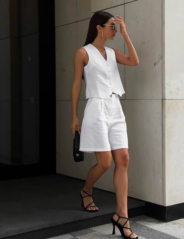 Костюми-оверсайз на літо вдалий вибір