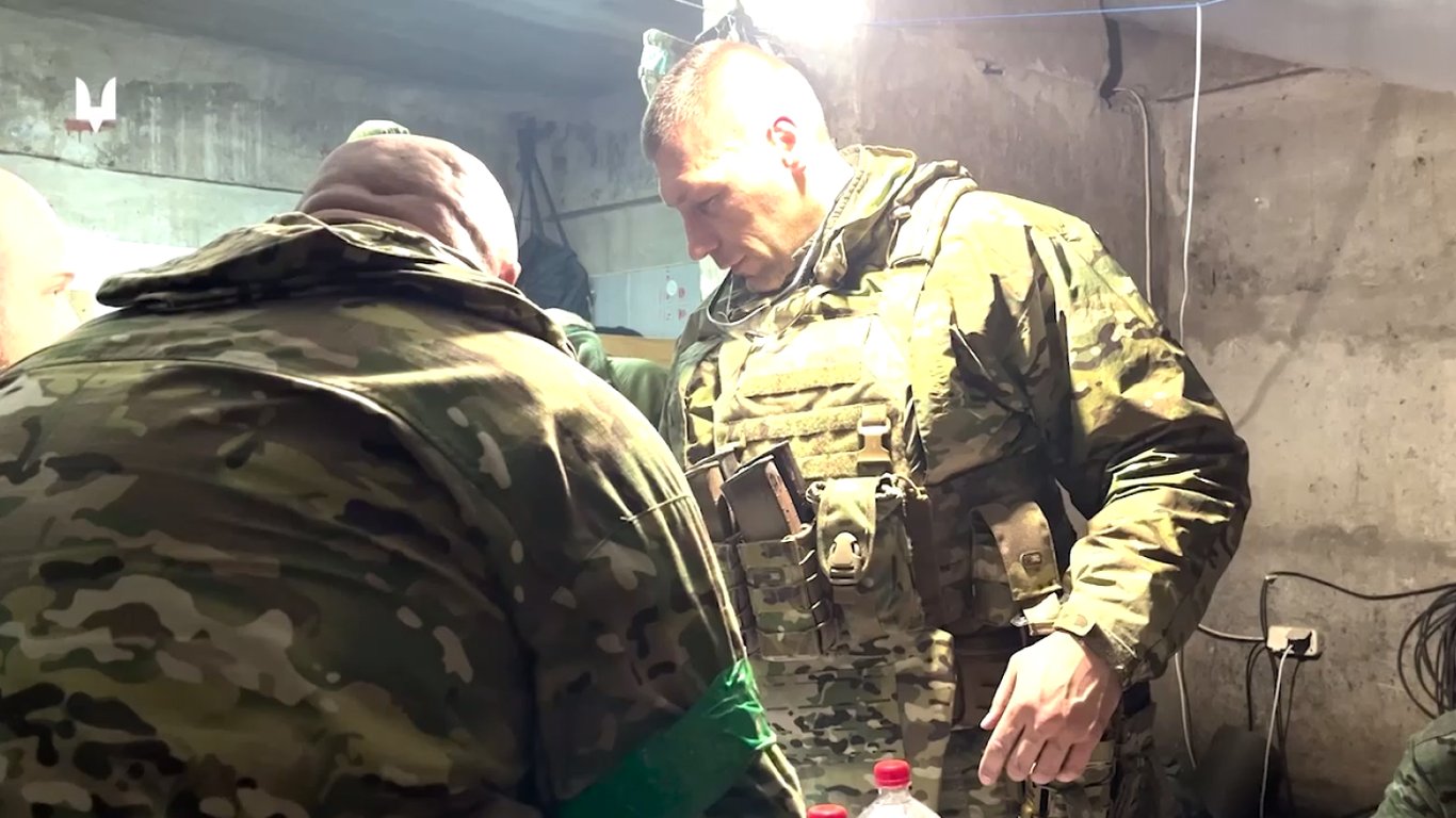 Командующий ССО Хоренко побывал в Бахмуте: как выглядит украинский фронтовой город
