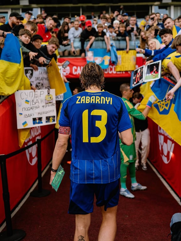 Илья Забарный