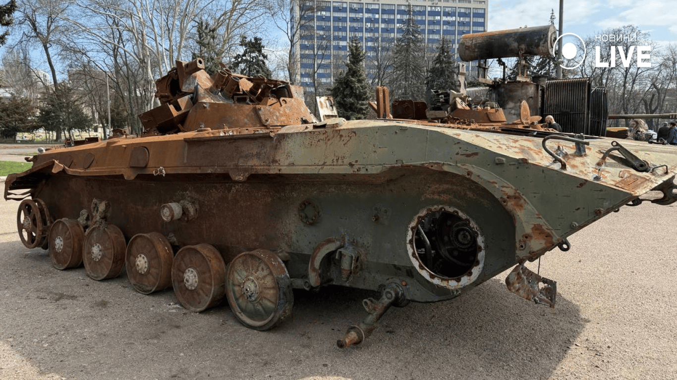 Виставка трофейної техніки в Одесі — думки одеситів - фото 1