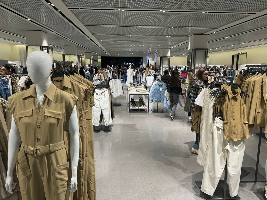 Магазины ZARA вернулись во Львов - чем удивляли - фото 2