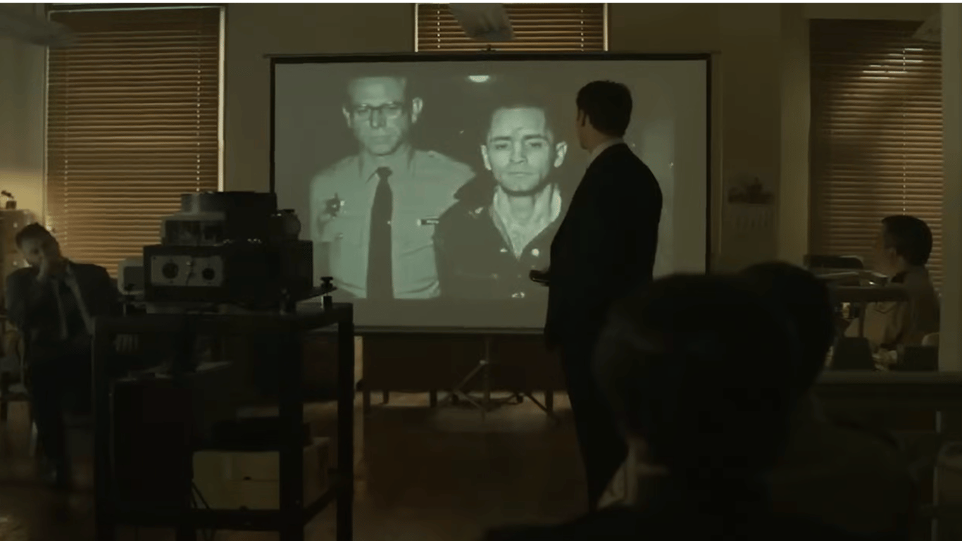 Що подивитись: ШІ обрав 3 найзахопливіші детективні серіали