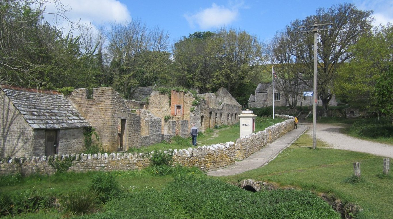 Селище привид - фото 1