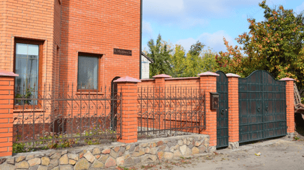 Власникам приватних будинків загрожують штрафи: за які порушення доведеться платити - 290x160