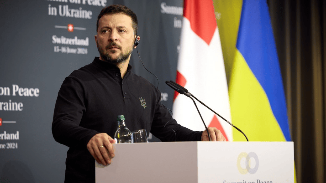 Помощь Украине — Зеленский рассчитывает на поддержку Франции после выборов