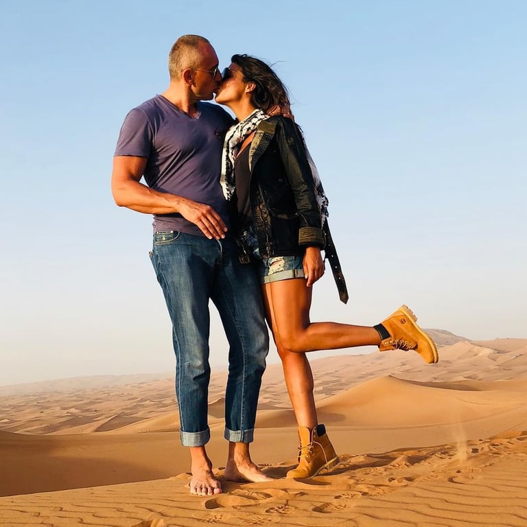 Бізнесвумен Санта Дімопулос з чоловіком. Фото: instagram.com/santadimopulos/