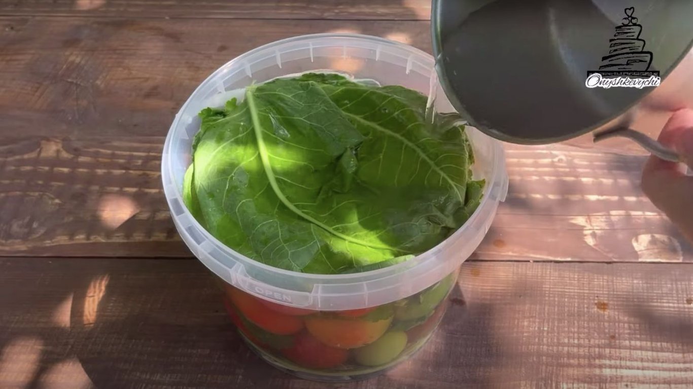 домашній рецепт квашених помідорів 