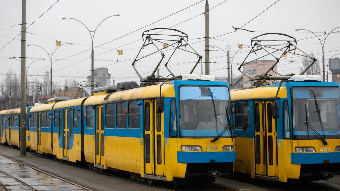 В Киеве постепенно возобновляется движение электротранспорта — с 31 января начнут курсировать два трамвая