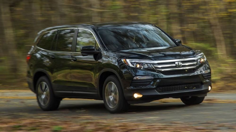 2016 Honda Pilot.