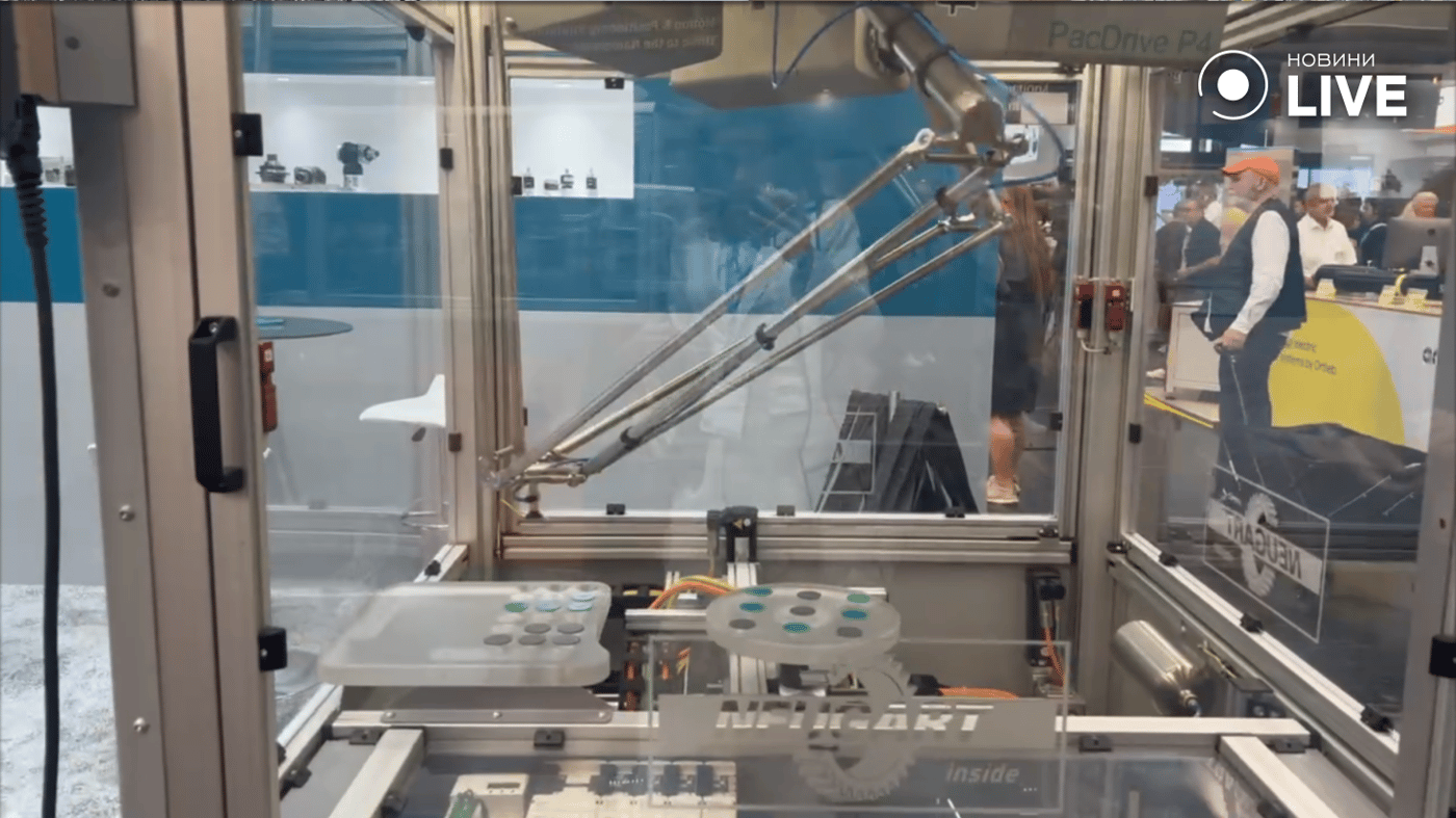 Робот Delta компании Noida