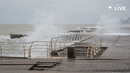 Гроза і сильний вітер загрожують Одещині вночі — оголошено небезпеку - 285x160