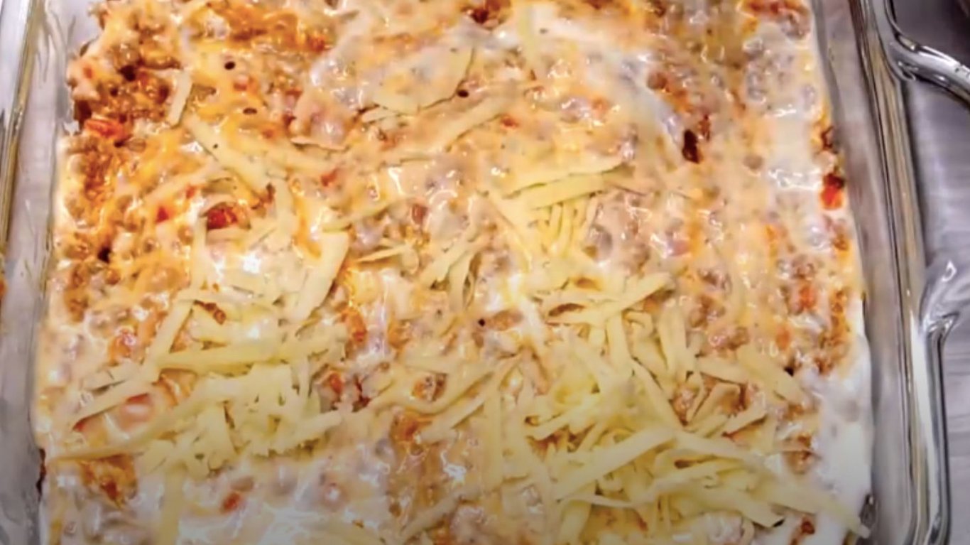 ситна ароматна класична італійська лазанья з соусом бешамель