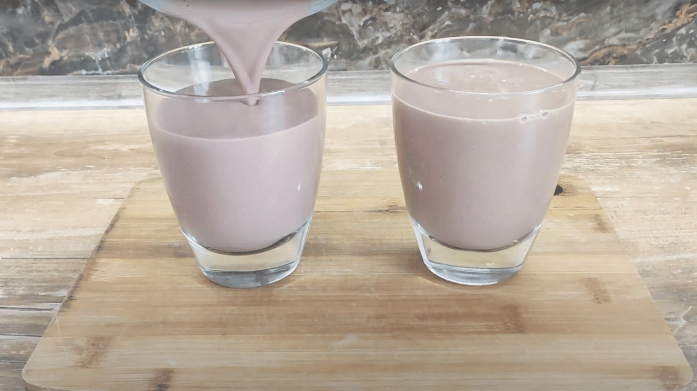 смачне суфле з ряжанки, корисний низькокалорійний десерт без цукру