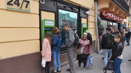 Ліміти в банкоматах — де можна зняти найбільшу суму грошей за раз - 285x160