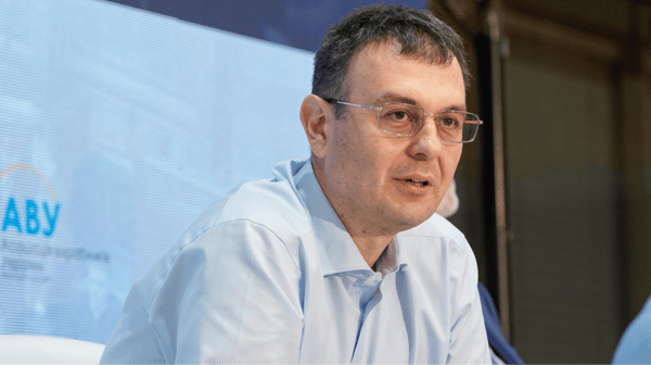 Надбавки депутатам — Гетманцев закликав передати гроші на ЗСУ