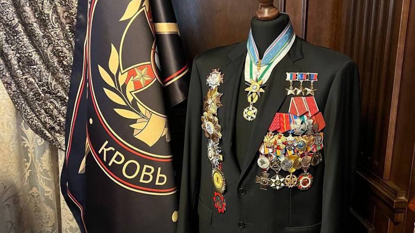 Торговые заслуги и орден Жеребца: журналисты проанализировали медали Пригожина