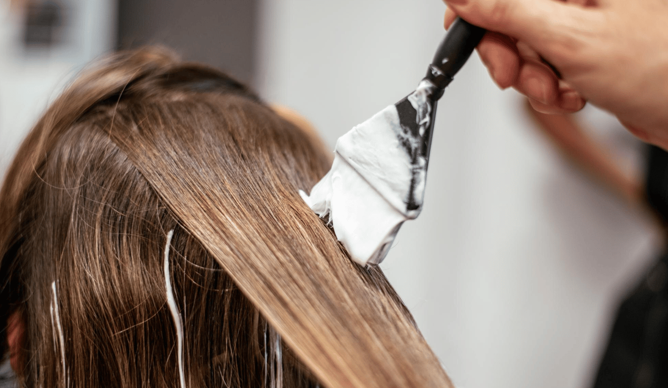 До фарбування волосся варто віднестись серйозно