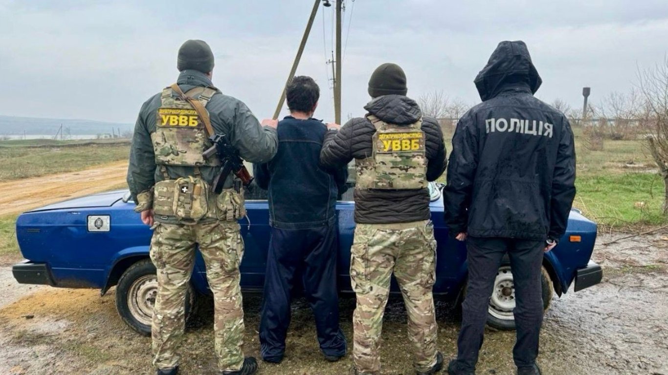 Хотел помочь знакомому бежать в Молдову — в Одесской области поймали уклонистов