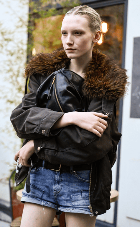 Яка куртка має завжди вдалий вигляд