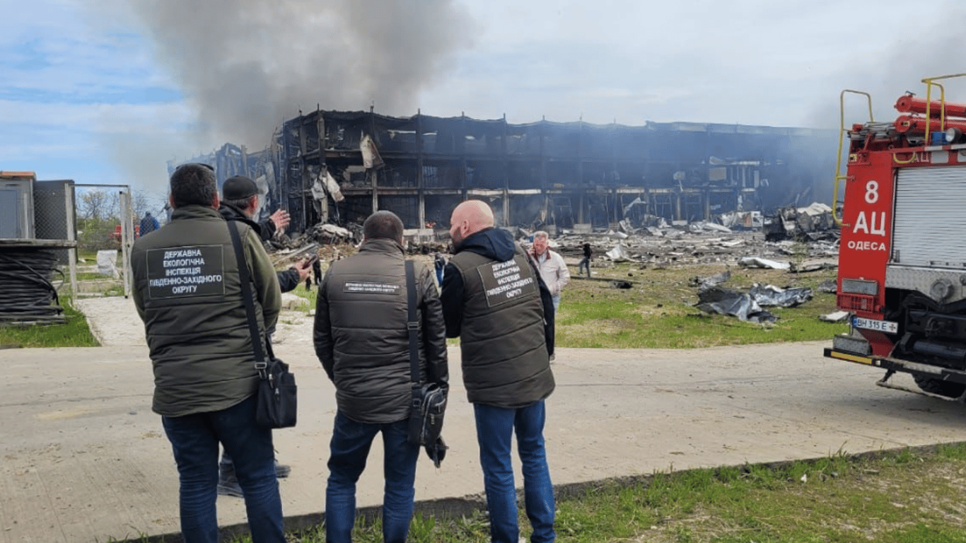 Влучання однієї ракети в склад на Одещині призвело до мільйонних збитків