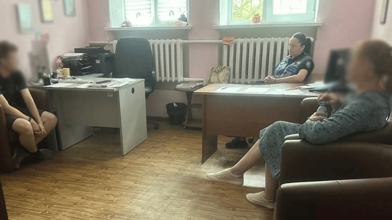 У Києві юнак бив пенсіонера ногами — що загрожує нападнику