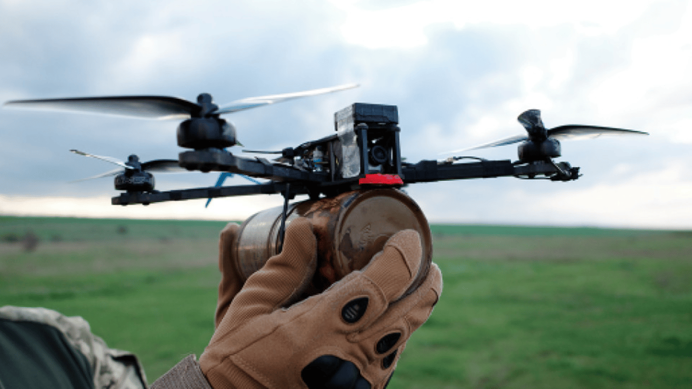 FPV дрон, фото ілюстративне