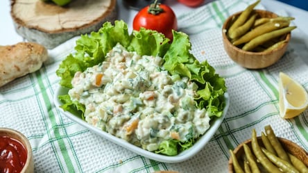 Рецепт смачного салату "Ідеал" — обов'язково збережіть на свята - 285x160