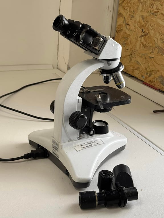 Через обстріл Одеси пошкоджена лабораторія дитячої поліклініки - фото 1