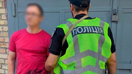 Чоловік погрожував перехожому трофейним автоматом у Києві - 290x166