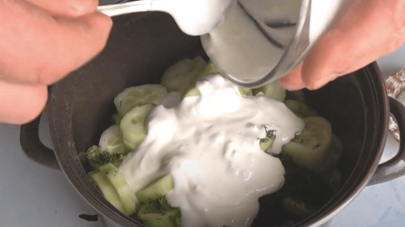 рецепт салата з огірків 