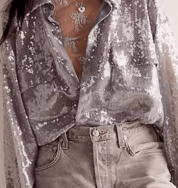 Перевантажувати образ влітку не треба