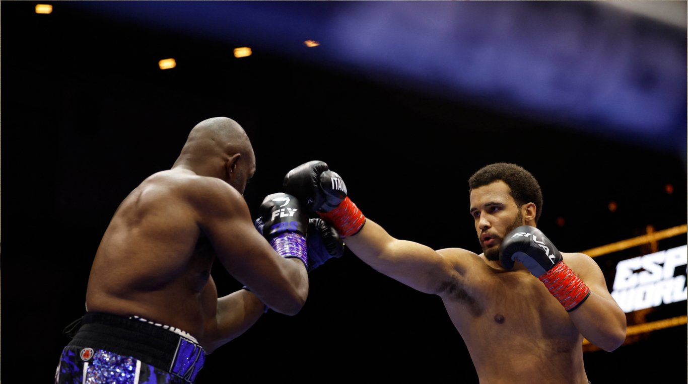 Мозес Итаума