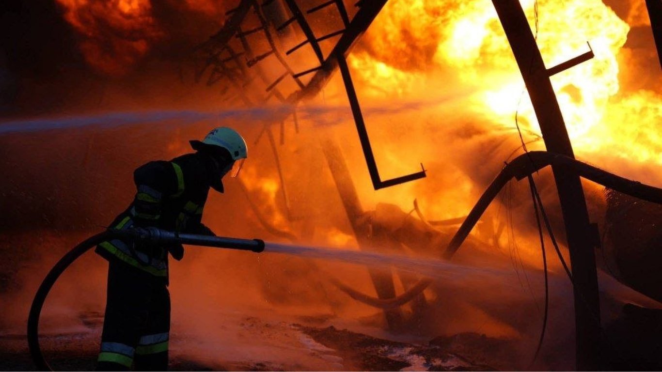 Одещина під ударом: ворог атакував дронами порт та підстанцію