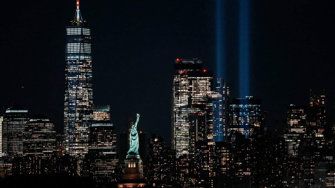 Годовщина трагедии 11 сентября 2001 — теракт, который изменил мир - фото 1
