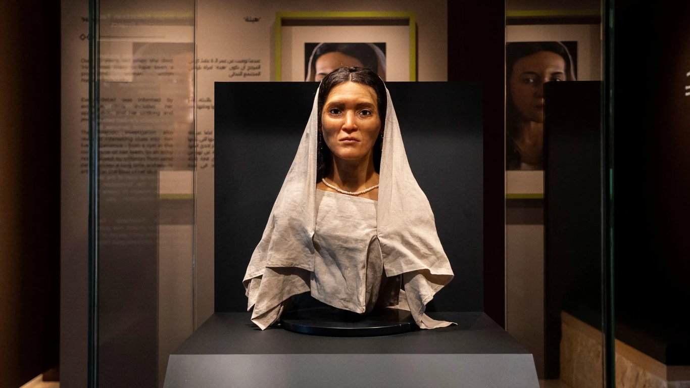 Ученые показали лицо женщины, жившей 2000 лет назад. Чем она особенная