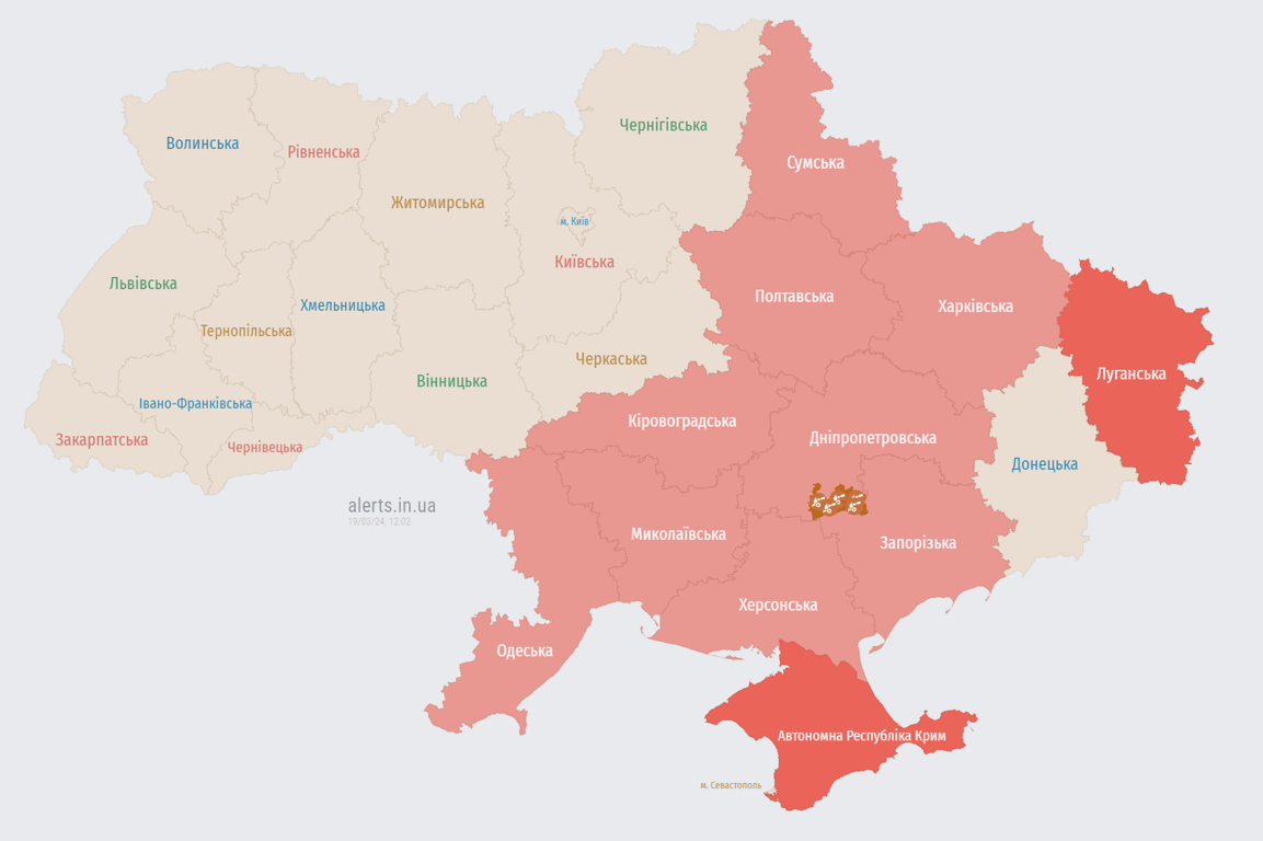 На півдні України знову оголошена повітряна тривога - фото 2