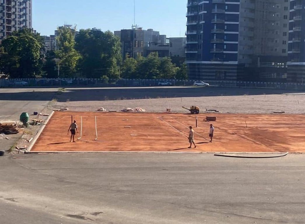 Стадион Атлет