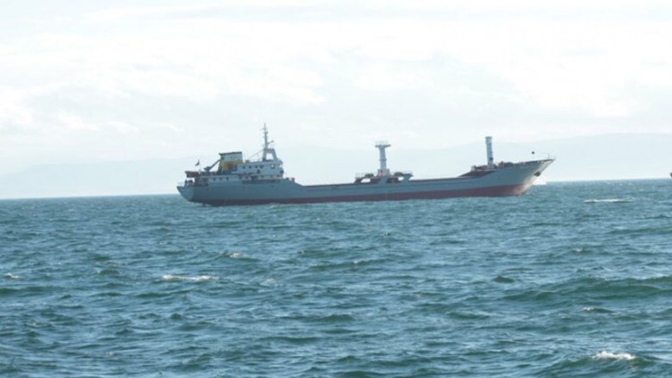 Турецкое судно взорвалось на мини в Черном море