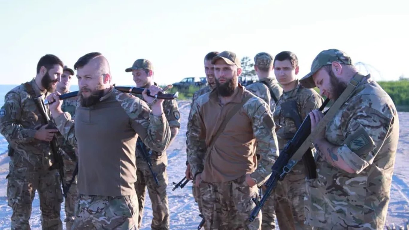 Экс-командир "Азова" Жорин призвал не ждать принудительной мобилизации — предлагает альтернативу