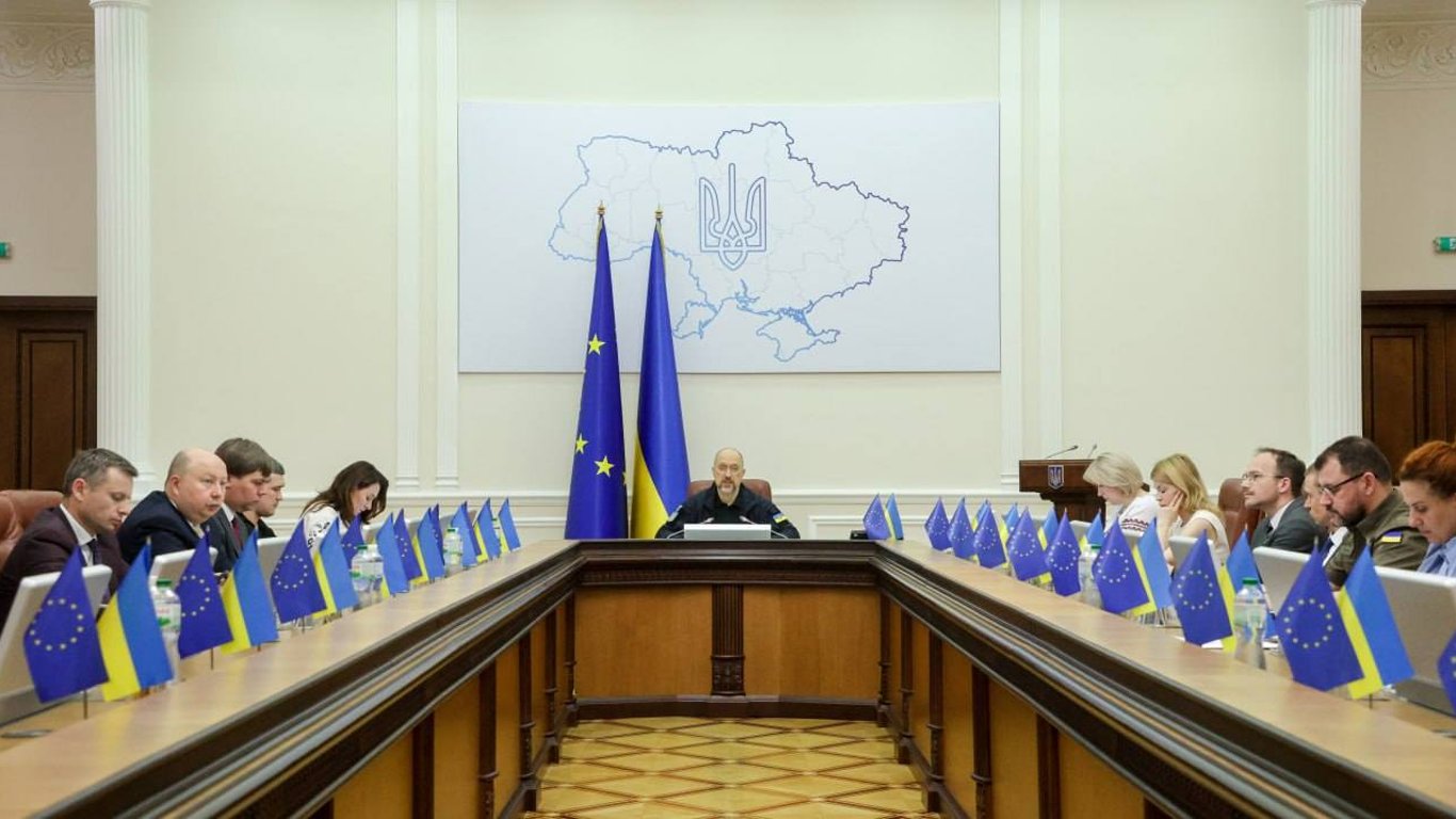 Уряд чекають зміни в липні - подробиці - новини України