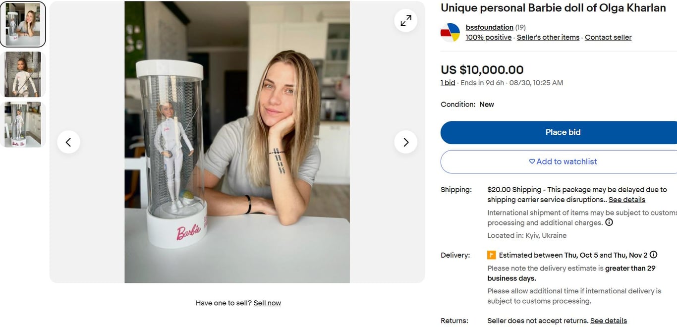 Єдина в світі: Харлан продає власну Барбі-копію заради доброї справи - фото 4